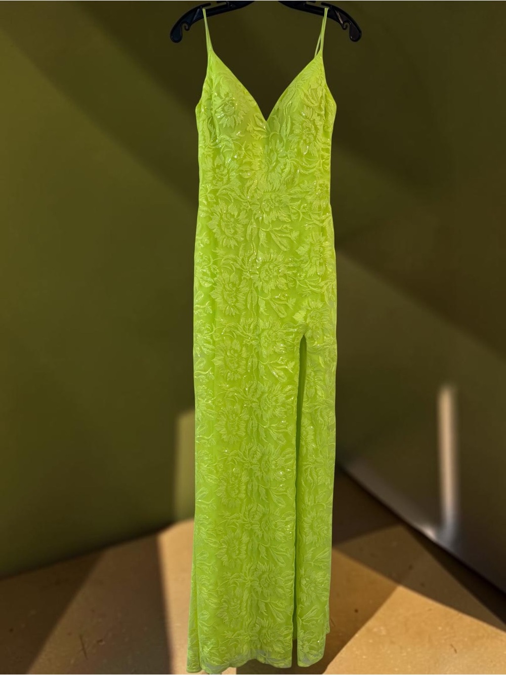 Morilee Madeline Gardner Neon Lime Sequin Lace Slit Gown Sz 4 Coquette